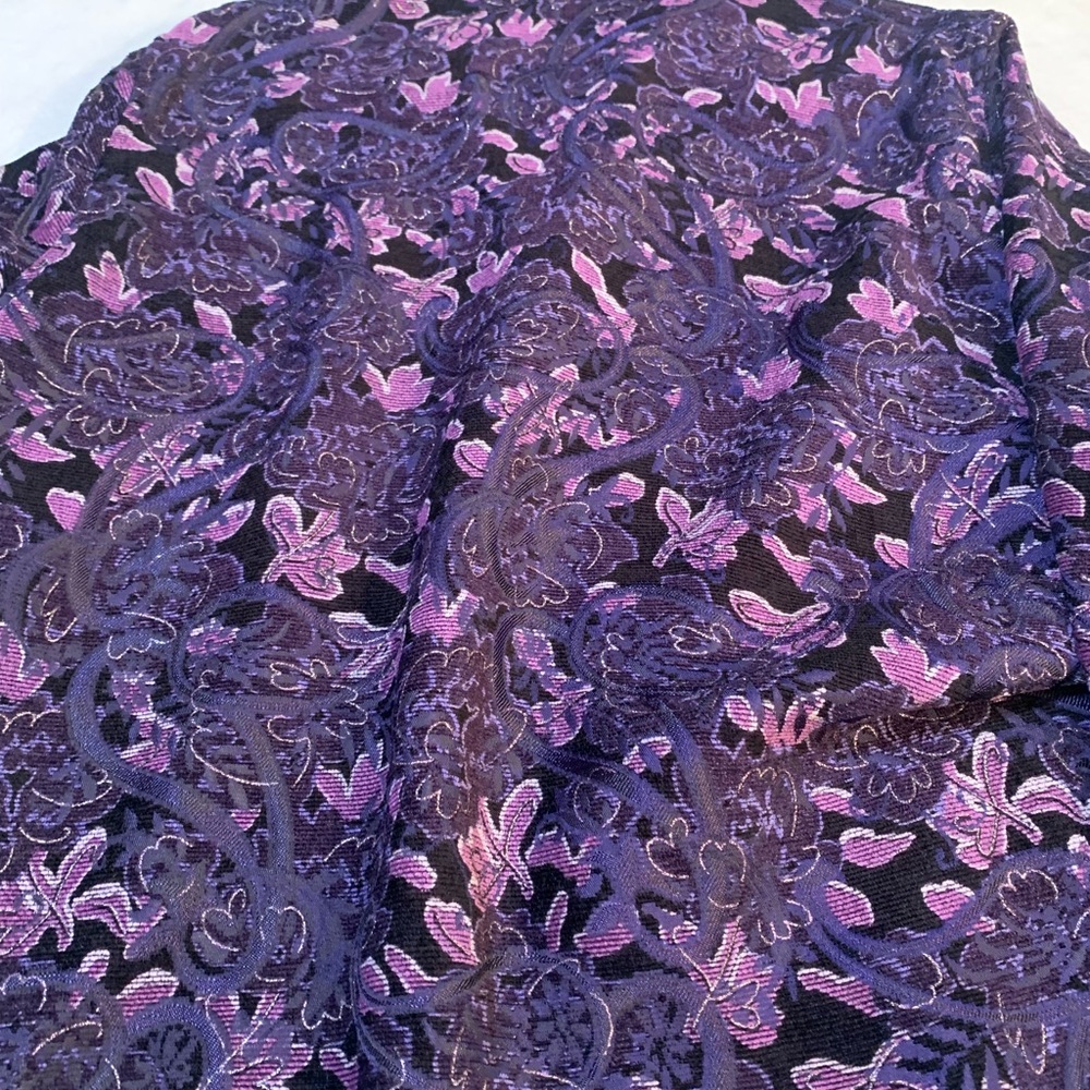 XL Coldwater Creek Blazer,Purple and Black Floral. SilverThreading,Slenderizing! - Picture 15 of 15